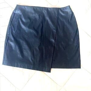BAR III Black Genuine Leather Mini Skirt | Sleek Fitted Silhouette | Size M